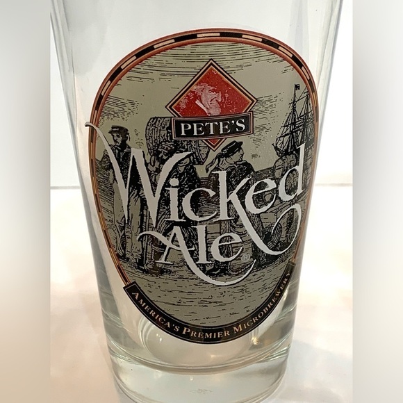 Set of 2 Pete’s Wicked Ale Pint Beer Glasses 2005 - Picture 4 of 9